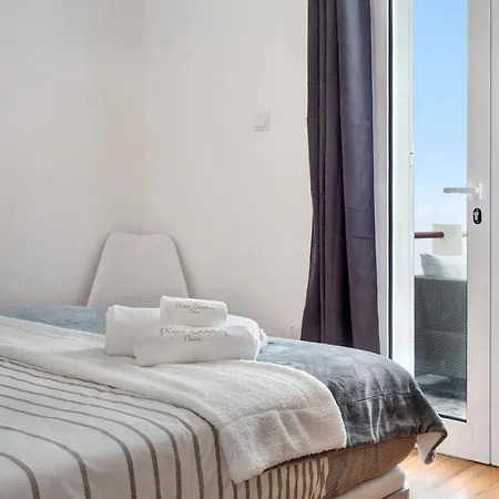 Simao House *